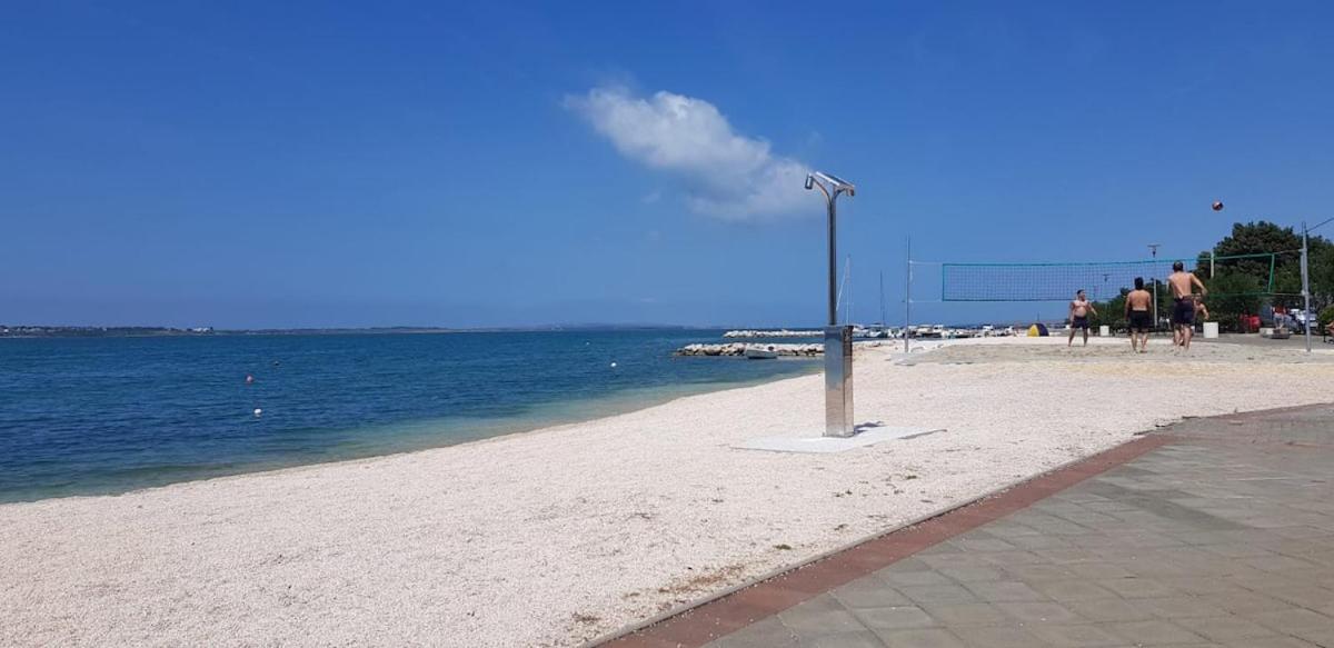 Abc Apartmani Vrsi Luaran gambar